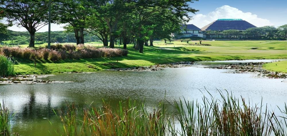 Ciputra Golf, Club & Hotel Surabaya Esterno foto