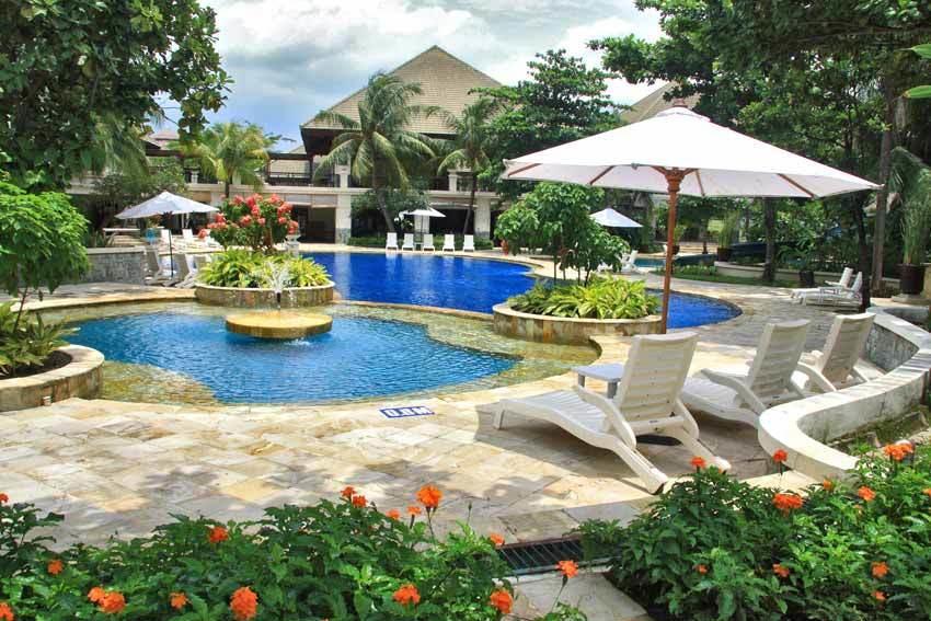 Ciputra Golf, Club & Hotel Surabaya Esterno foto